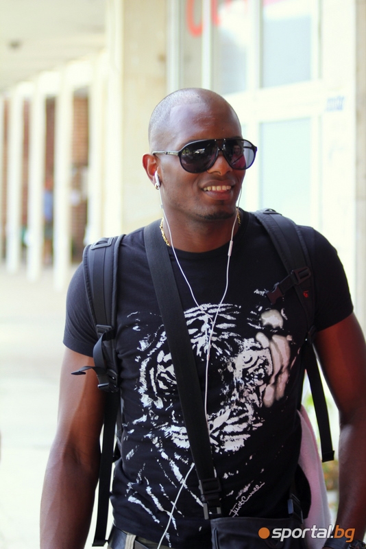 Волейболистите на ЦСКА тренират в зала "Васил Симов"