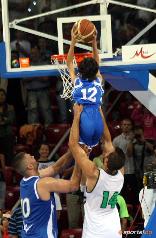 Панатинайкос победи Левски в бенефиса на легендарния Георги Младенов!!!