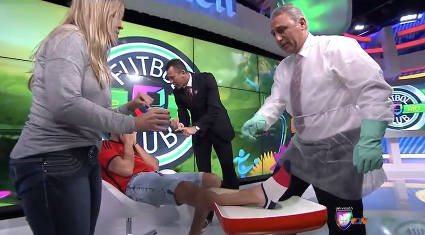 Камата прави коламаска на мексикански журналист в ефир