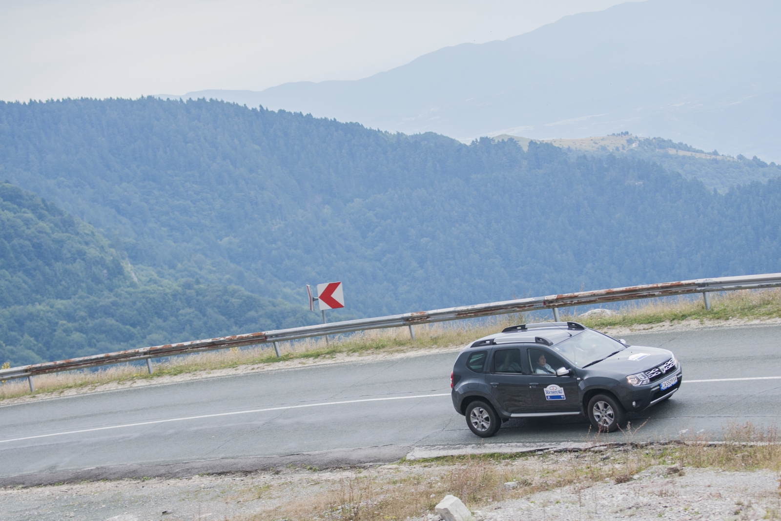 Проведе се първото Dacia туристическо рали за журналисти в България