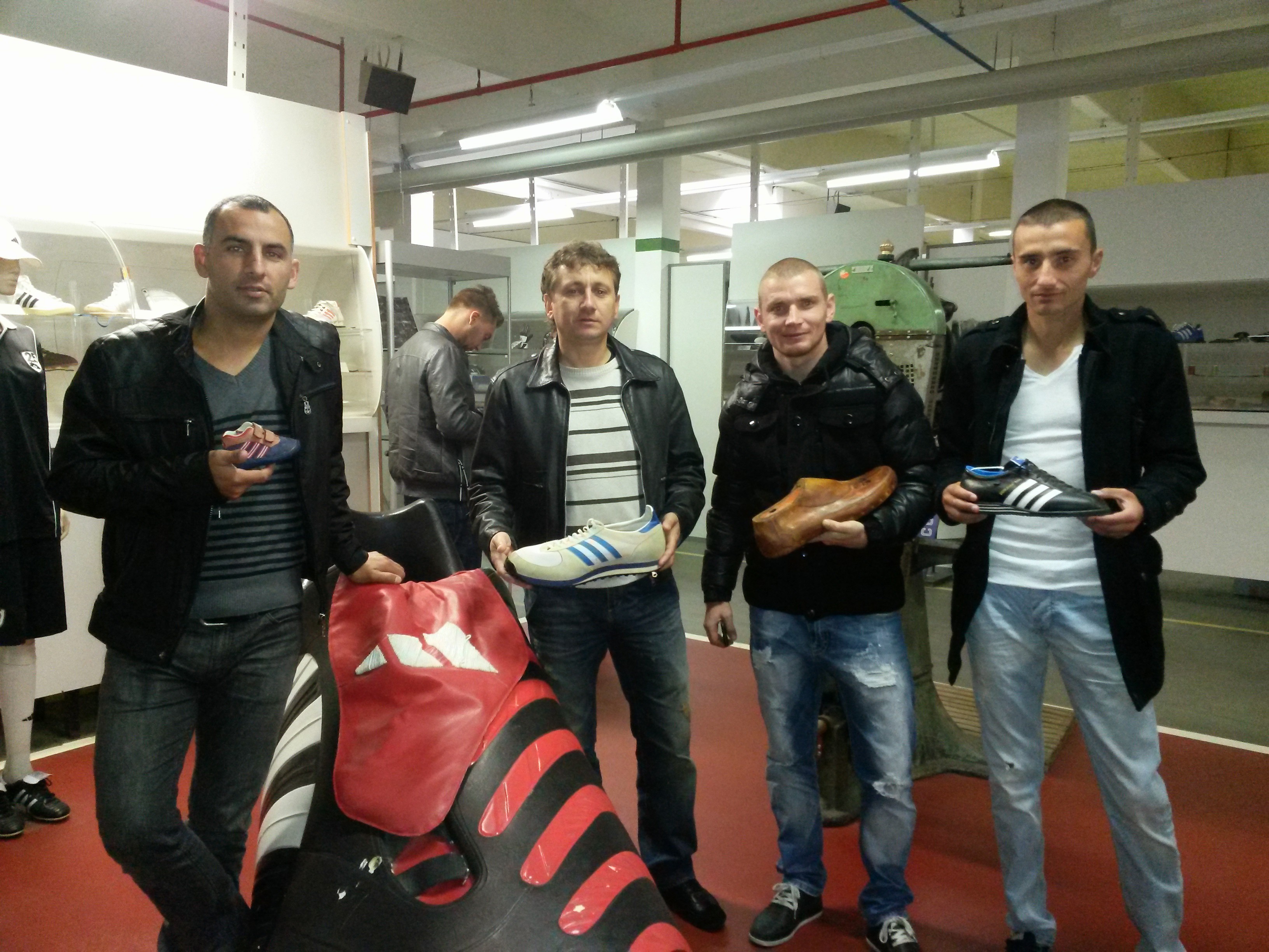 Победителите от Kamenitza Фен Купа посетиха централата на adidas