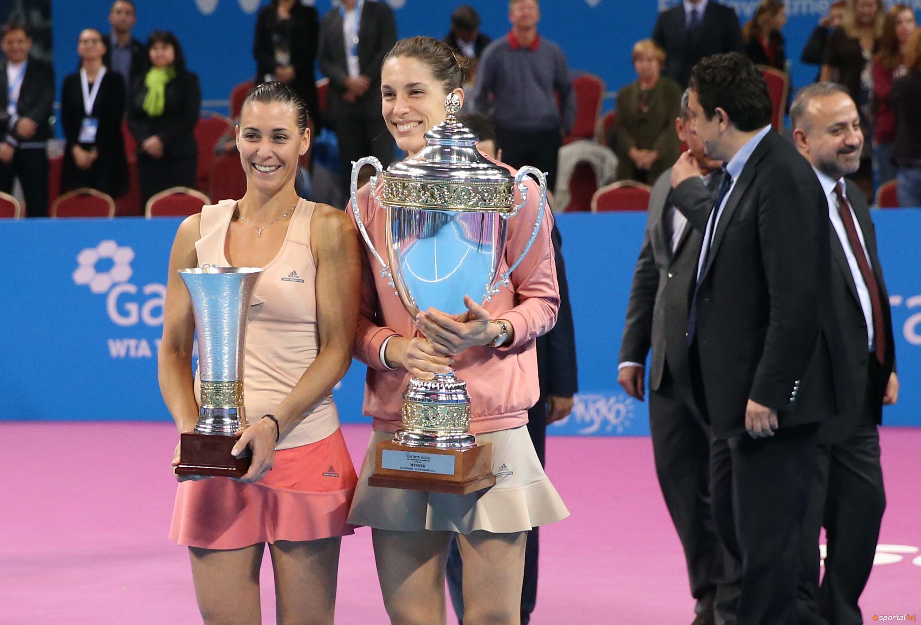 Наградиха Петкович и Пенета след финала на Турнира на Шампионките