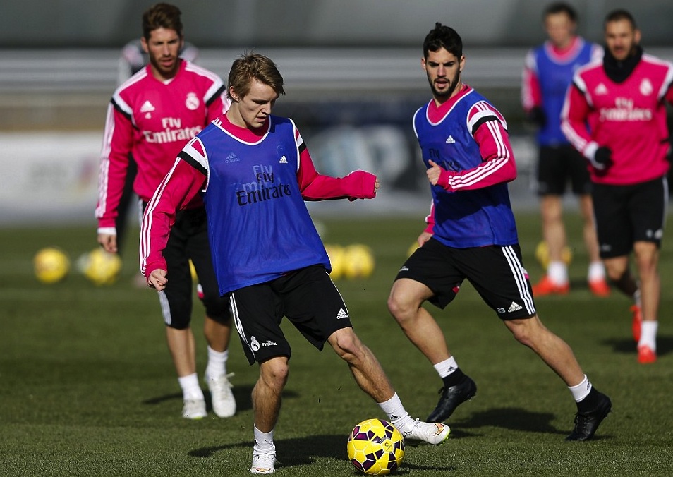 Мартин Йодегор тренира с Реал Мадрид