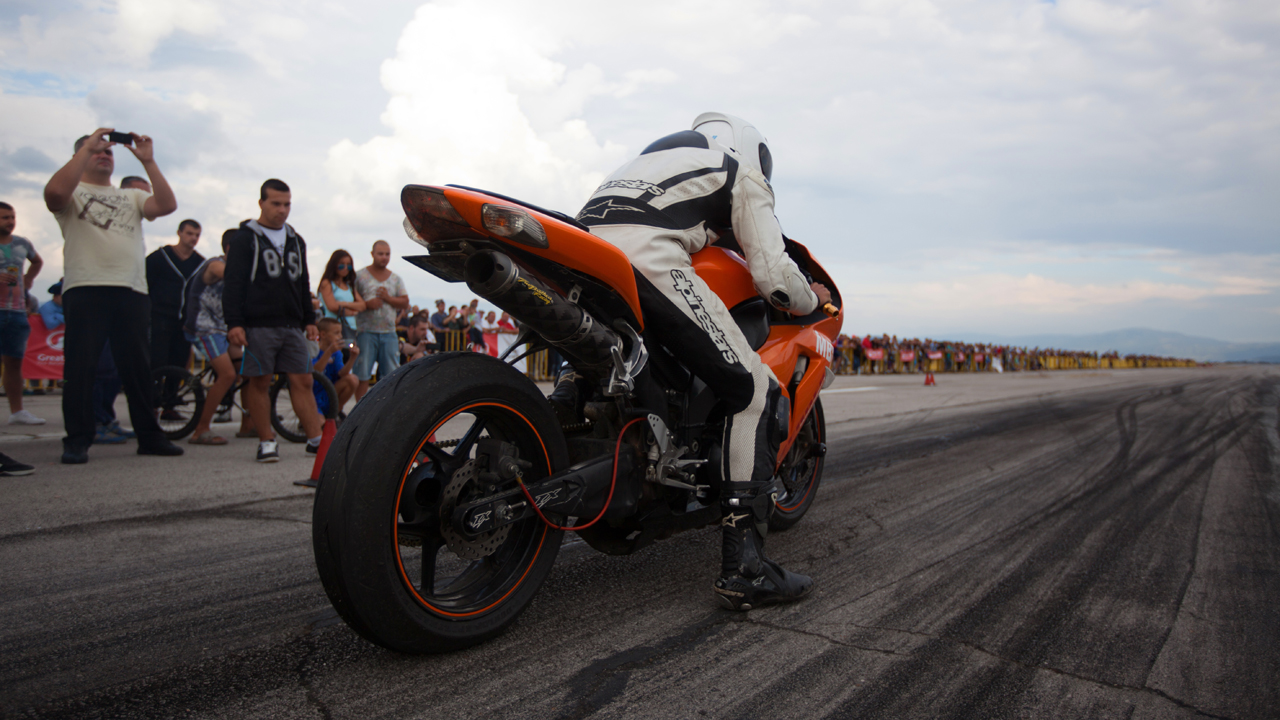 Първи кръг от националния шампионат по драг рейсинг