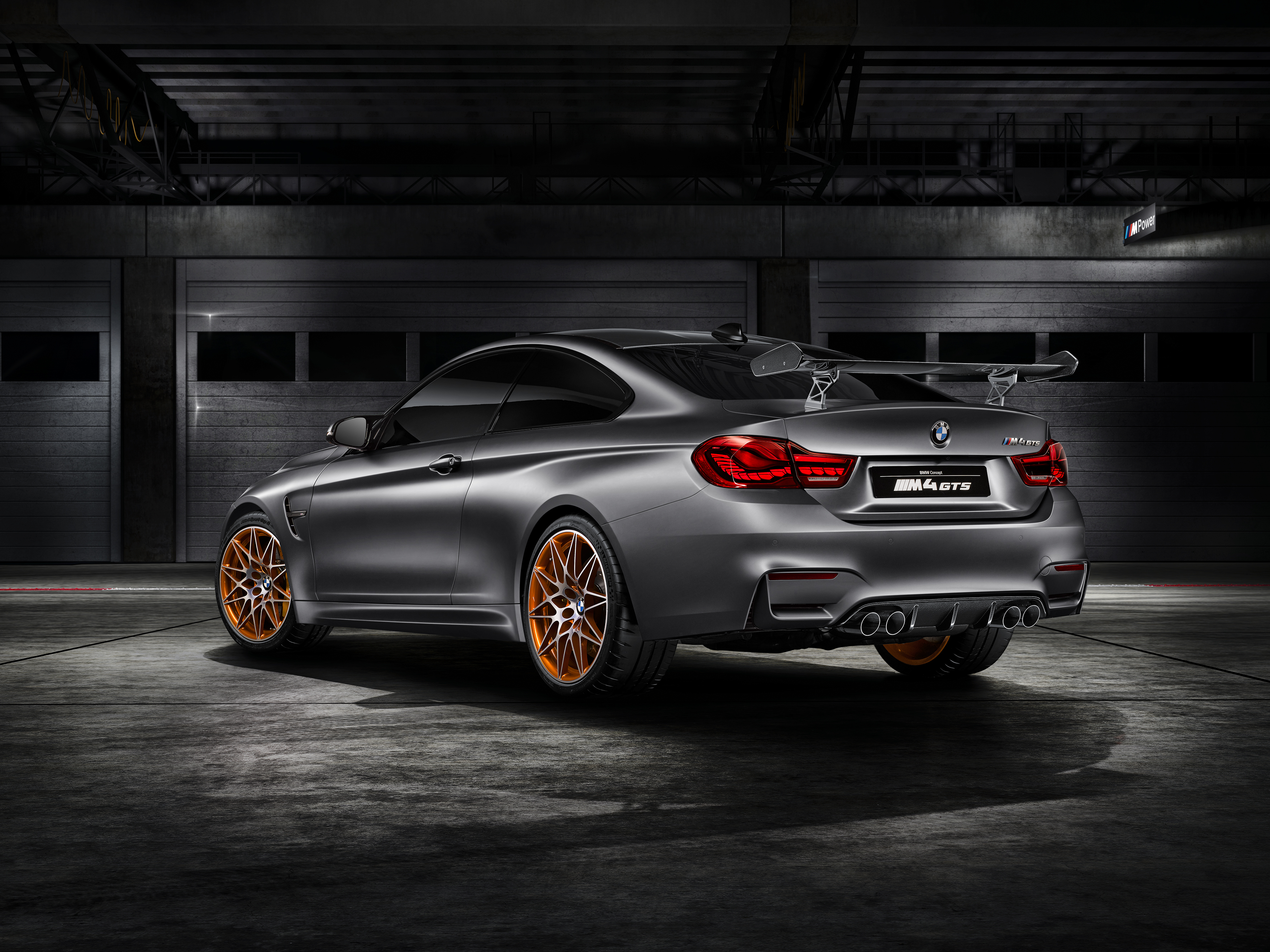 BMW M4 GTS
