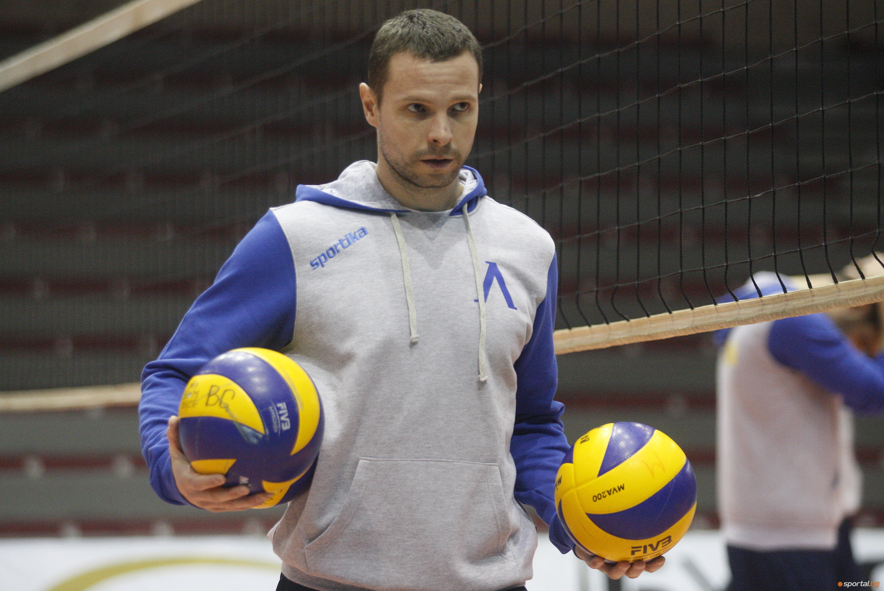  Левски показа треньор и нови попълнения 