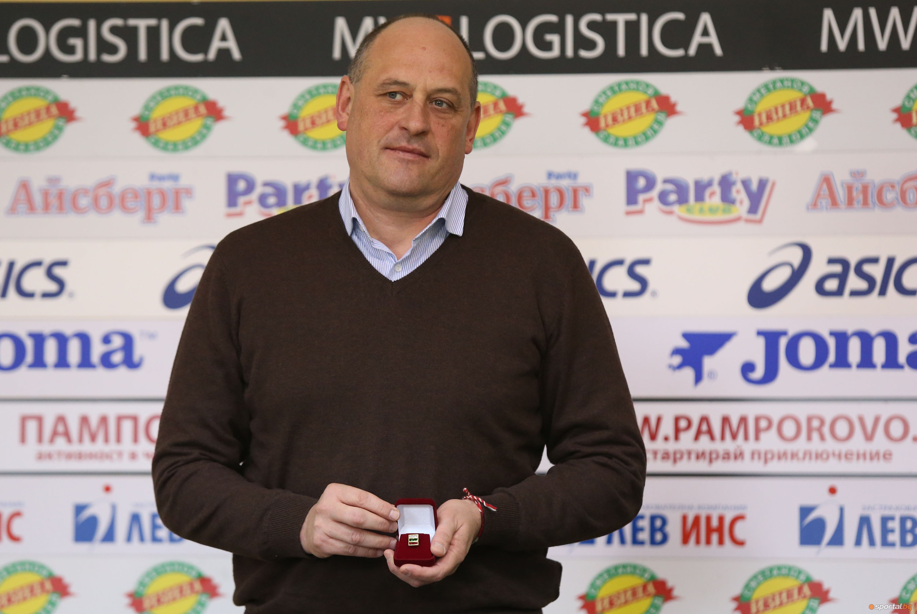 Росен Барчовски е треньор на месец февруари