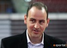 Министър Петър Стойчев влиза в час по физическо