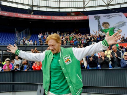 Любов без граници или защо футболът е много повече от игра