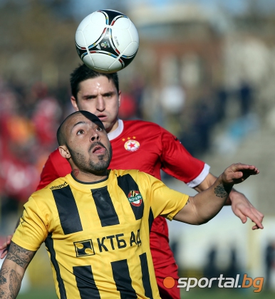  Неделев се завърна и Ботев (Пловдив) удари ЦСКА в представление на 