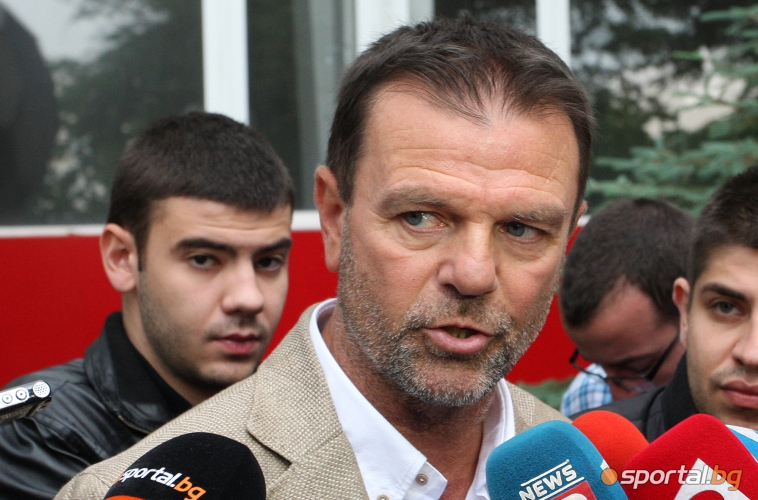 Провали се общата среща на акционерите на ЦСКА поради липсата на Манджуков и Георгиев