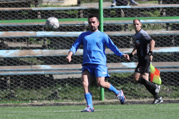  Левски разруши Ботев Ихтиман при ветераните 