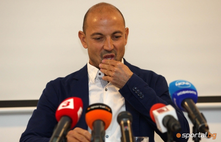  Пресконференция на Станислав Ангелов на стадион Раковски 