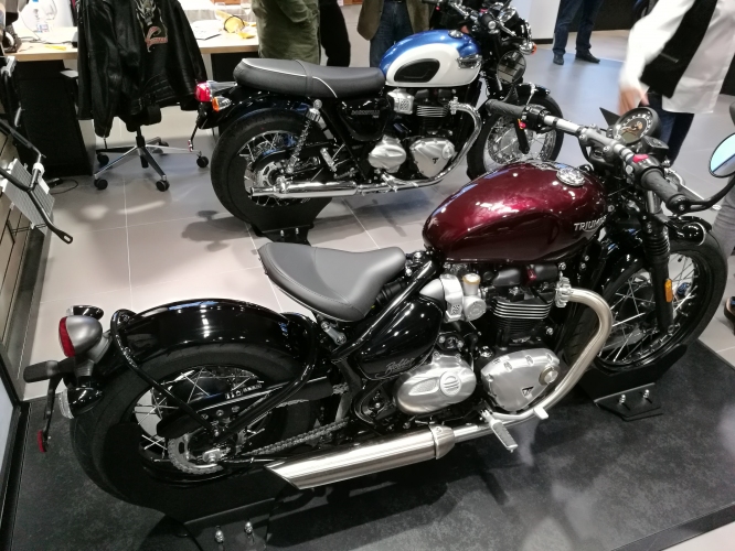 Легендарните британски мотоциклети Triumph дойдоха в новия си дом в София
