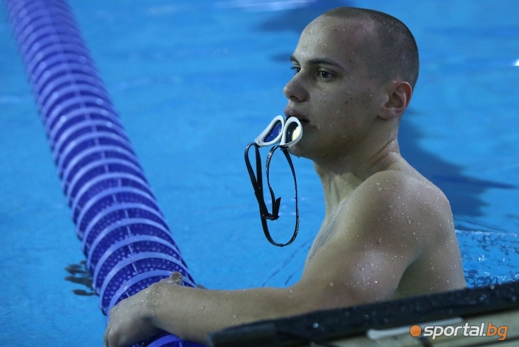 Финали от третия ден на Държавното първенство по плуване в малък басейн