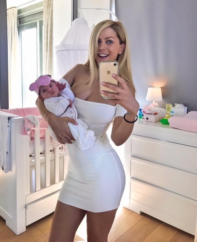 Янита Янчева с великолепно тяло 3 месеца след раждането