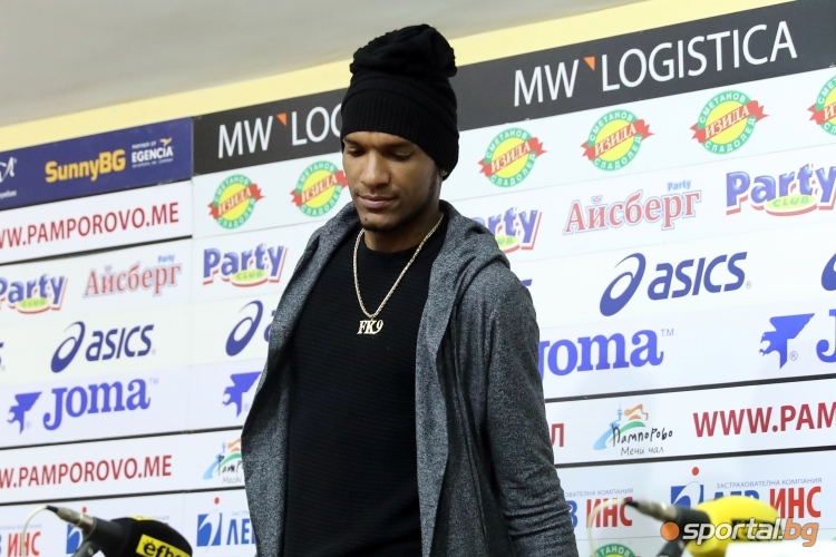  Фернандо Каранга е състезател на кръга след гола против Левски 