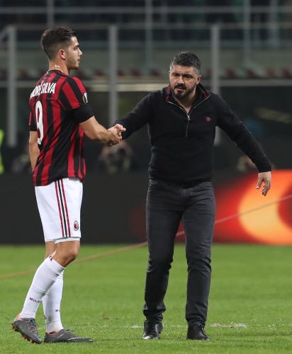  Милан на колене пред Арсенал 