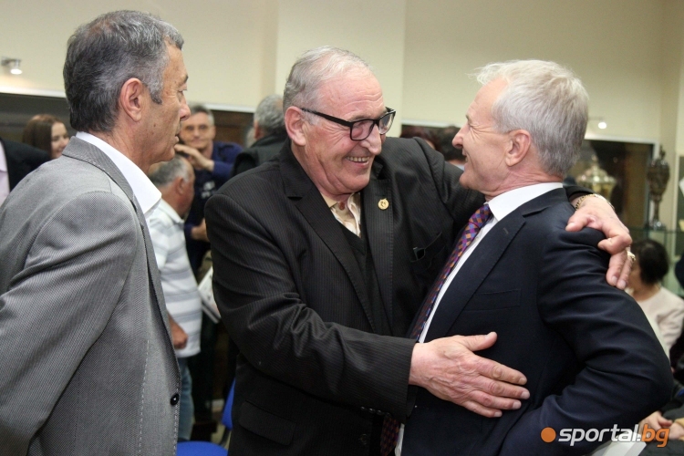  Представяне на книга за Аспарух Никодимов 