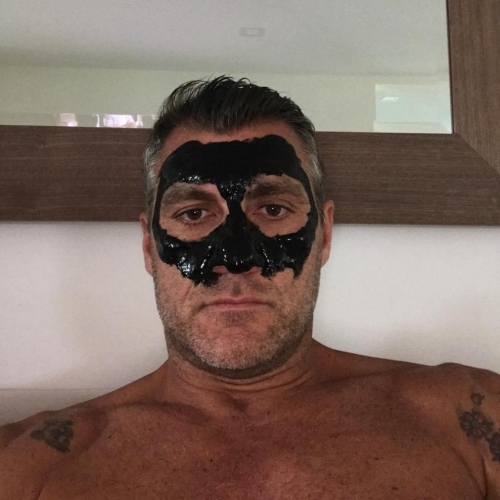 Животът на Кристиан Виери след футбола (галерия)