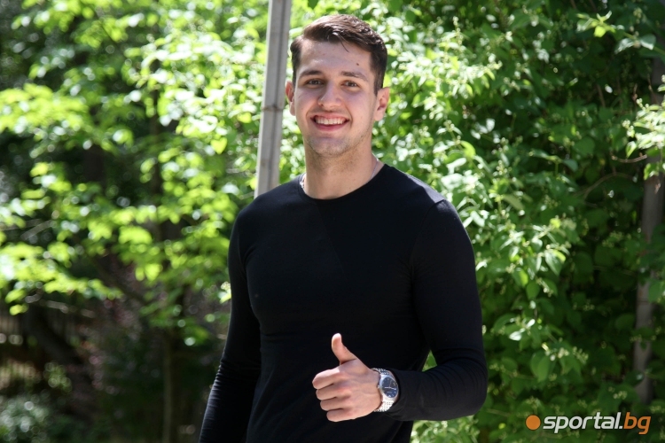  Интервю с футболиста Николай Тодоров 