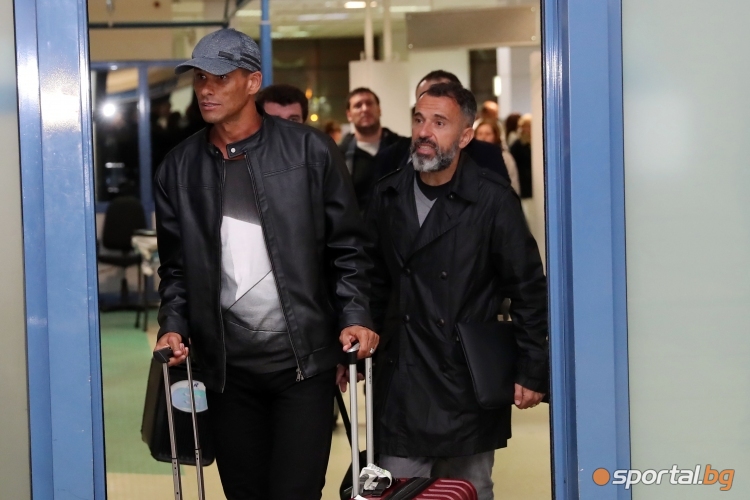 Ривалдо пристигна в София