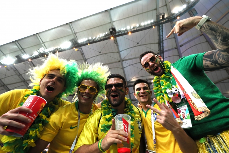 Феновете на Бразилия от мача с Швейцария
