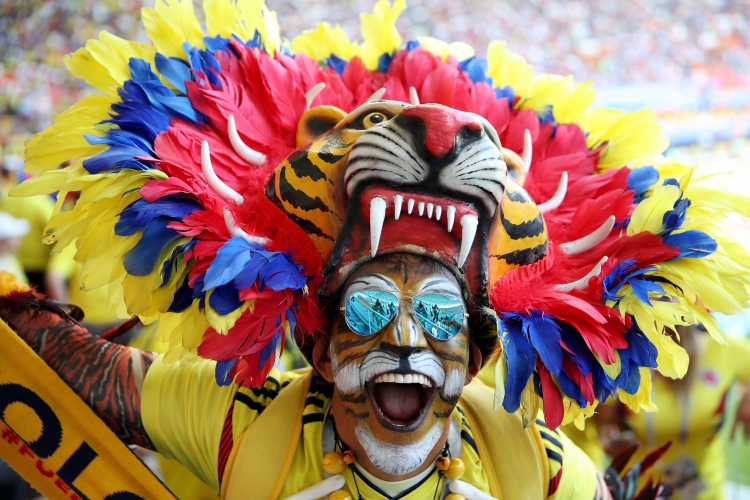  Феновете на Колумбия за срещата с Япония 