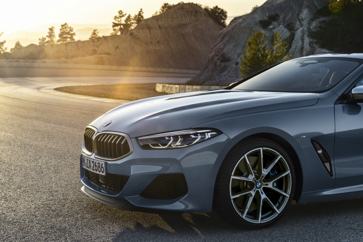 BMW показа новата Серия 8 