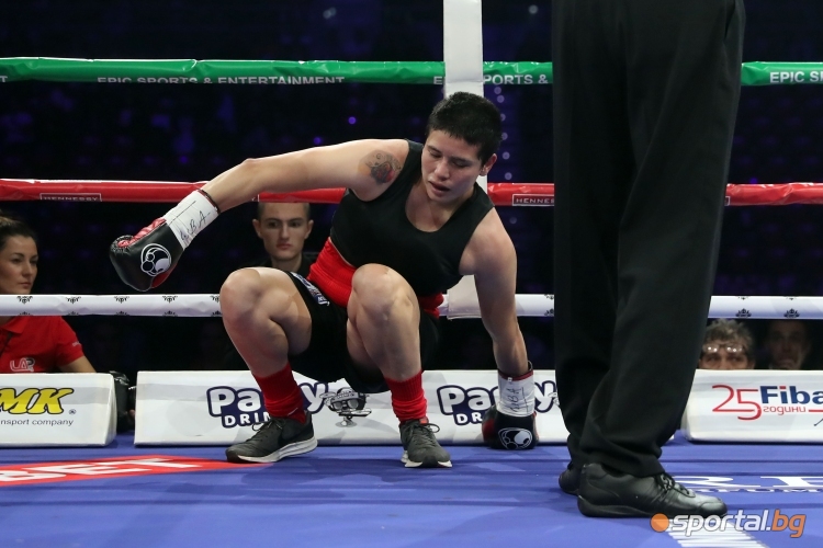  Савана Маршал - Янина Орозко 