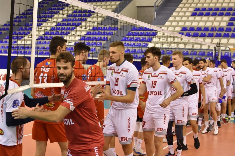  Младост (Бръчко) - Нефтохимик 0:3 