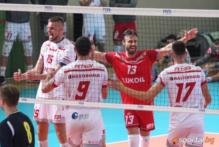  Нефтохимик сграбчи Суперкупата на България 