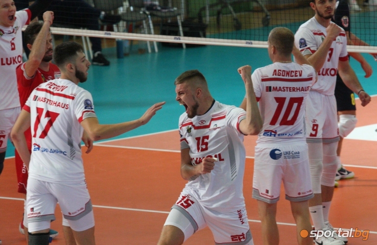  Нефтохимик сграбчи Суперкупата на България 