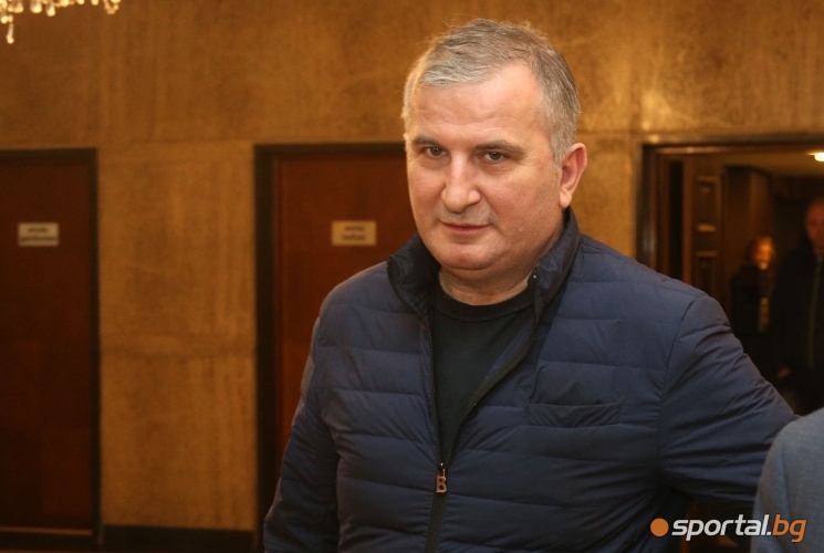 Горан Джокович говори пред медиите на летище София