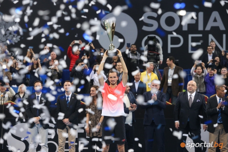  Данийл Медведев сграбчи купата на Sofia Open 2019 