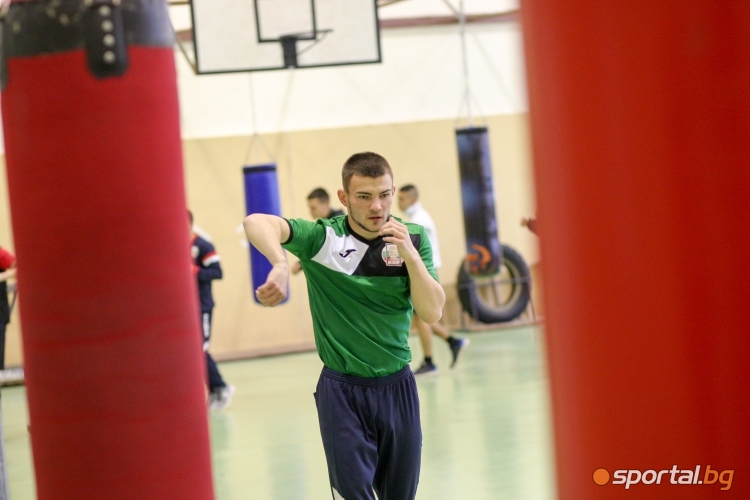  Светкавичен удар с Кирил Русинов 