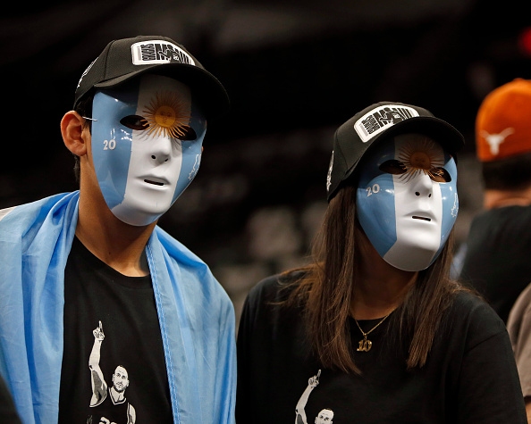  Ману вечно! Спърс пенсионараха номера на Джинобили 