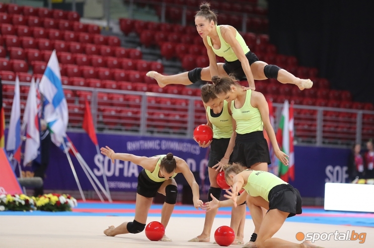  Подиум подготовка на националният ансалбъл по художествена гимнастика 