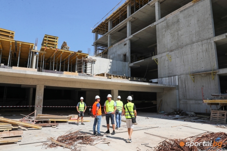  Вижте по какъв начин върви градежа на новата зала на волейболният Левски 