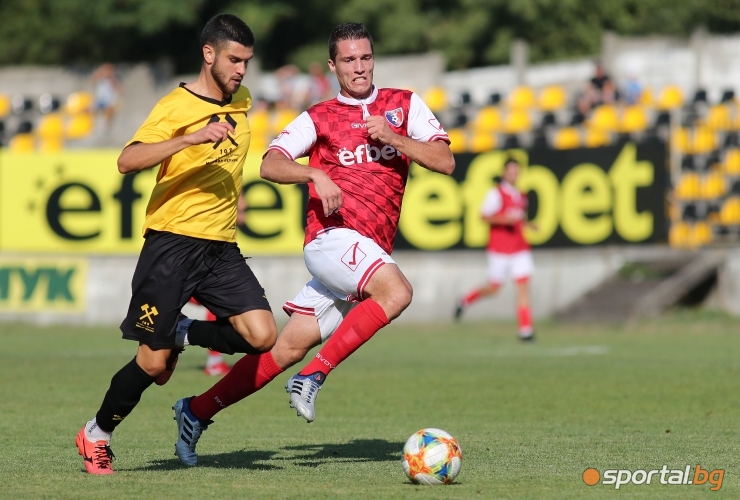  Миньор Перник - Струмска популярност (Радомир) 