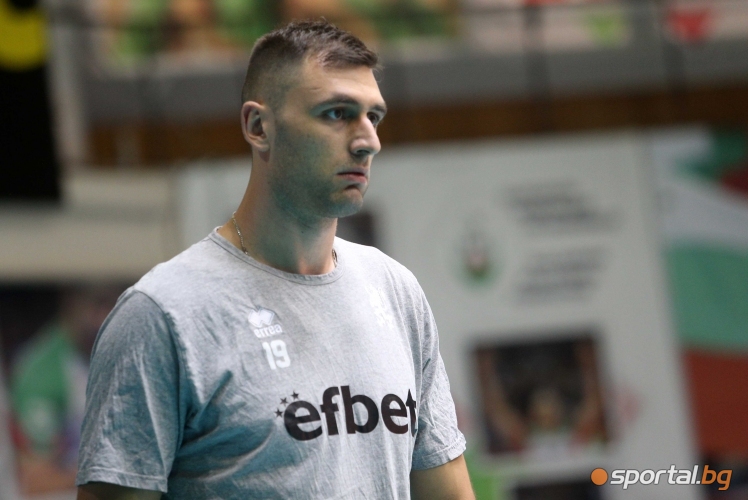 Интервюта и открита тренировка на волейнационалите