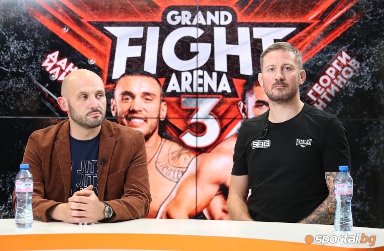  Треньорът на Конър Макгрегър и Георги Валентинов на посетители на Sportal преди Grand Fight Arena 3 