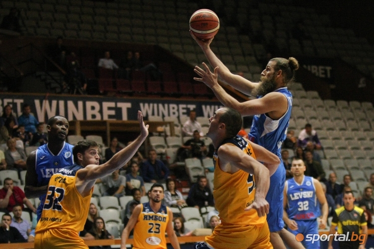  Левски Лукойл - Тунджа (Ямбол) 