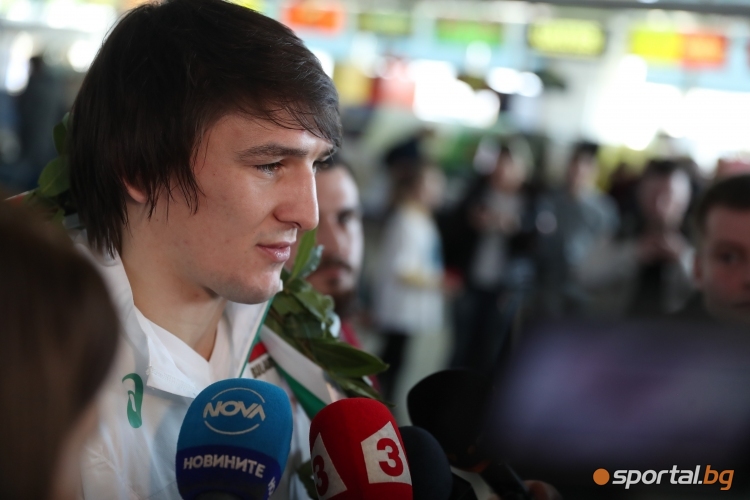  Едмонд Назарян и Даниел Александров се завърнаха в България 