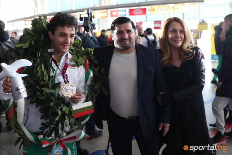 Едмонд Назарян и Даниел Александров се завърнаха в България