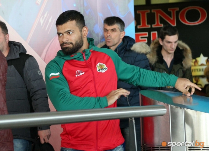  Щангисти станали първенци на олимпийския квалификационен шампионат в Малта се прибраха 