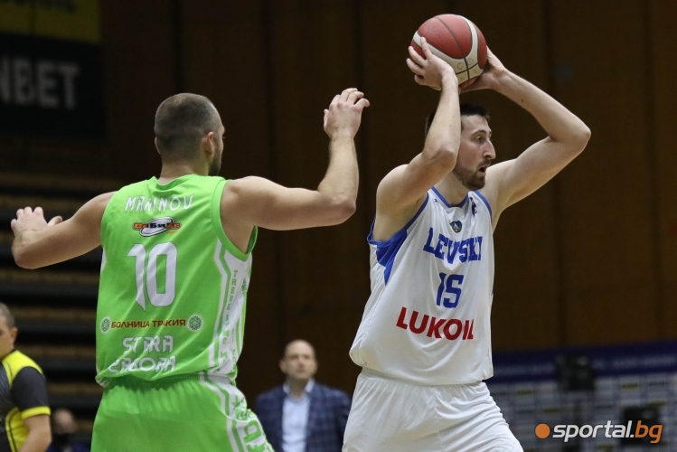 Левски Лукойл - Берое