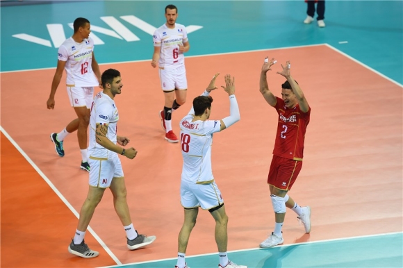  Франция загря за България с бърза победа над Сърбия 
